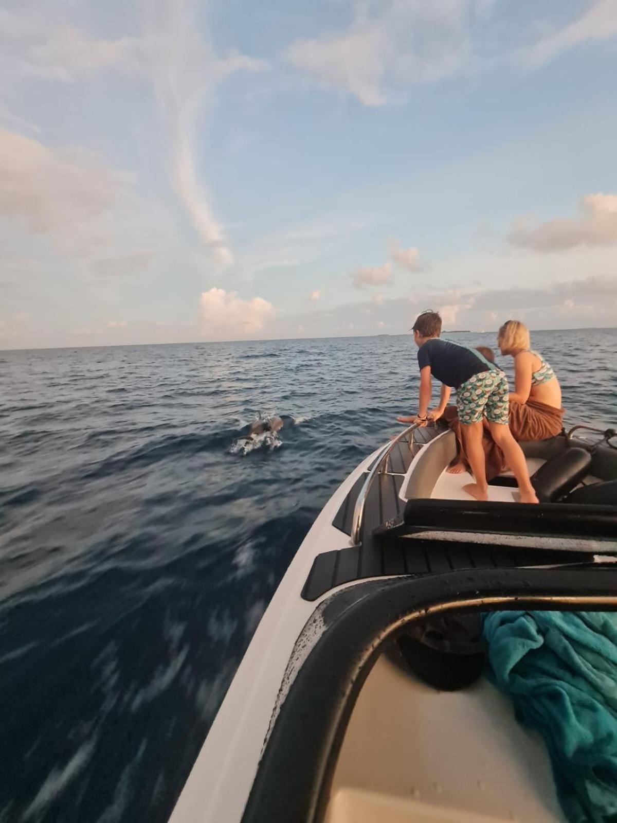Nihaali Maldives Hotel Kudarikilu Bagian luar foto