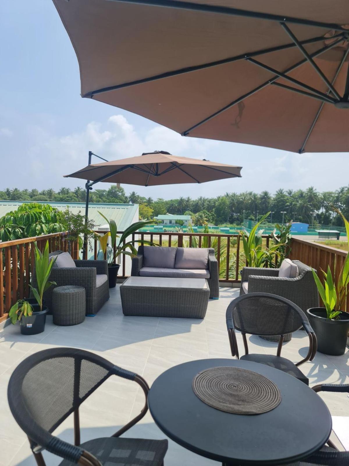 Nihaali Maldives Hotel Kudarikilu Bagian luar foto